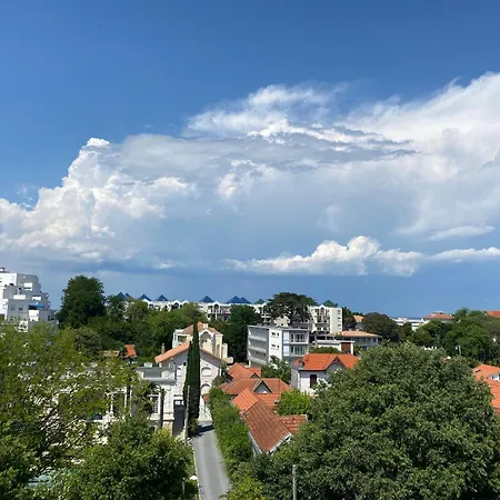 - Centre Ville, Proche Et Casino, Parking Securise, Balcon Et Equipements Complets - Fr-1-319-495 Apartman