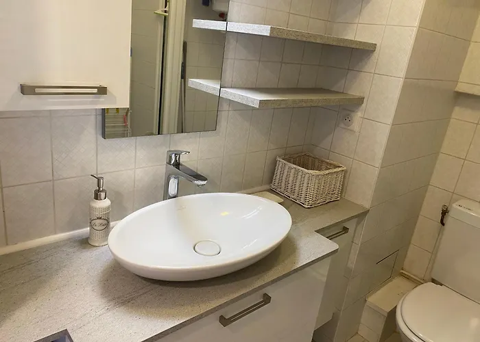 - Centre Ville, Proche Et Casino, Parking Securise, Balcon Et Equipements Complets - Fr-1-319-495 * Arcachon