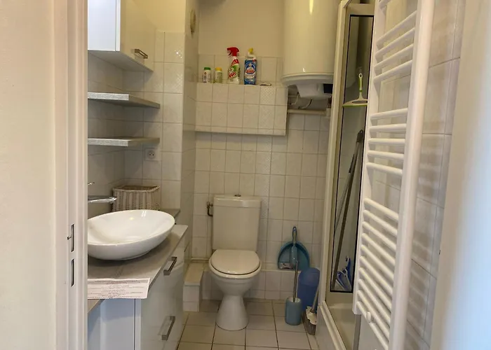 Apartman - Centre Ville, Proche Et Casino, Parking Securise, Balcon Et Equipements Complets - Fr-1-319-495 *