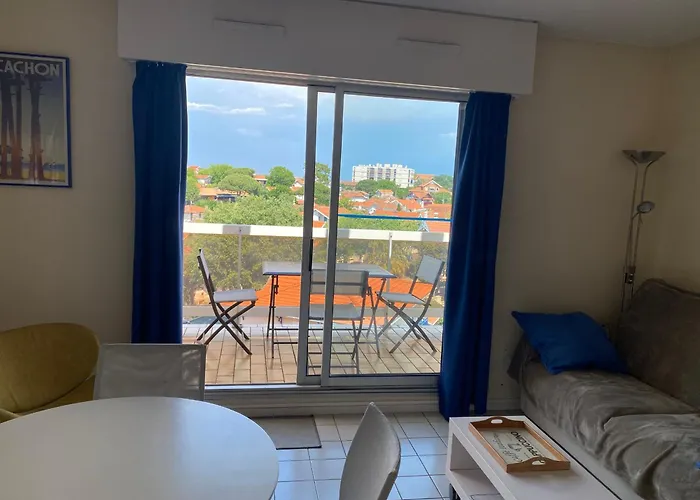 アパート - Centre Ville, Proche Et Casino, Parking Securise, Balcon Et Equipements Complets - Fr-1-319-495